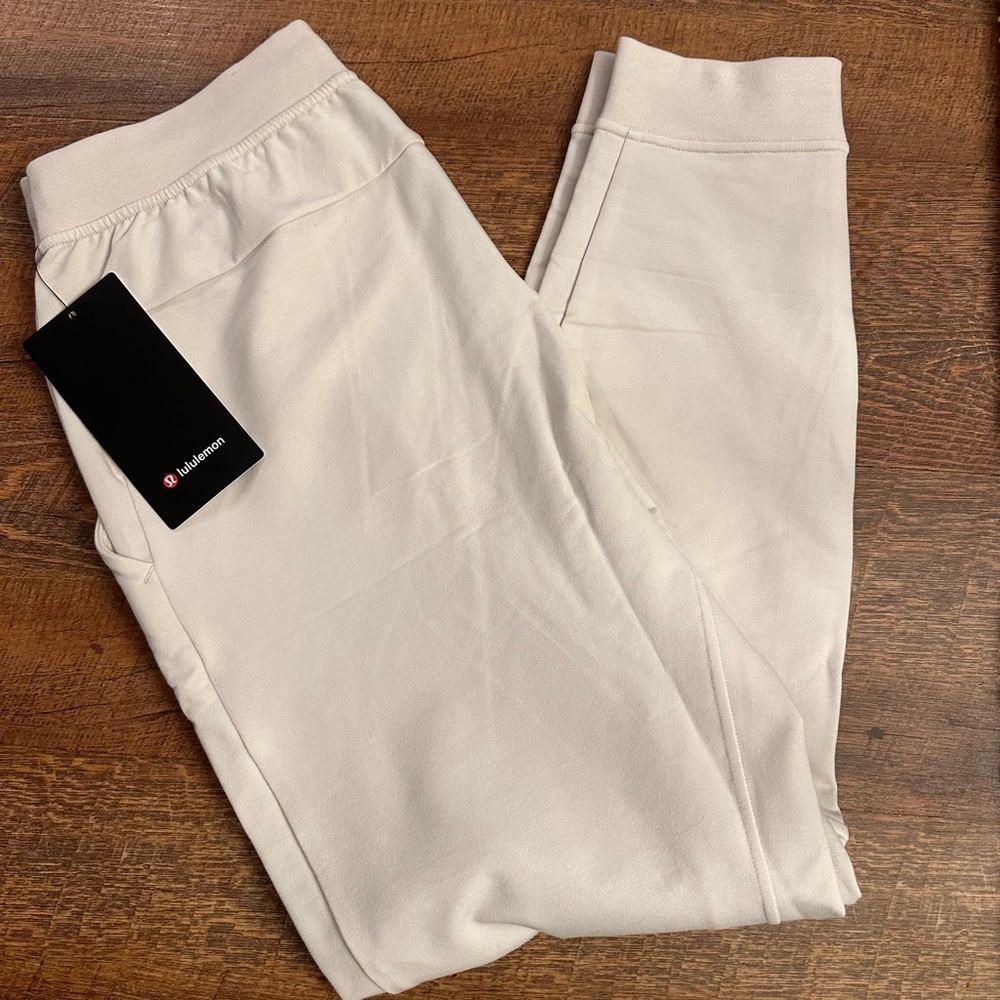 Lululemon joggers